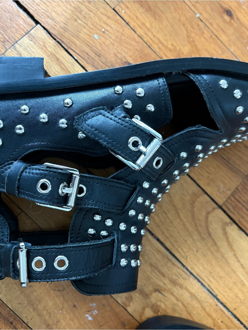 Studded Black Leather Pointed Toe Buckle Boots - Picture 5 of 6